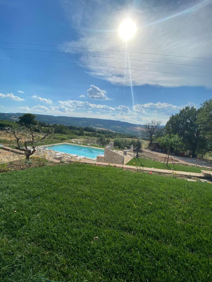 Appartamento Dell Agriturismo Pane E Olio トーディ エクステリア 写真