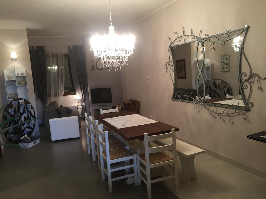 Appartamento Dell Agriturismo Pane E Olio トーディ エクステリア 写真